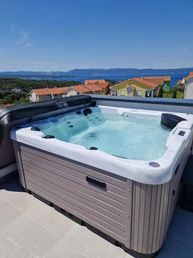 Apartments Terra Sun With Private Pool Or Jacuzzi Njivice