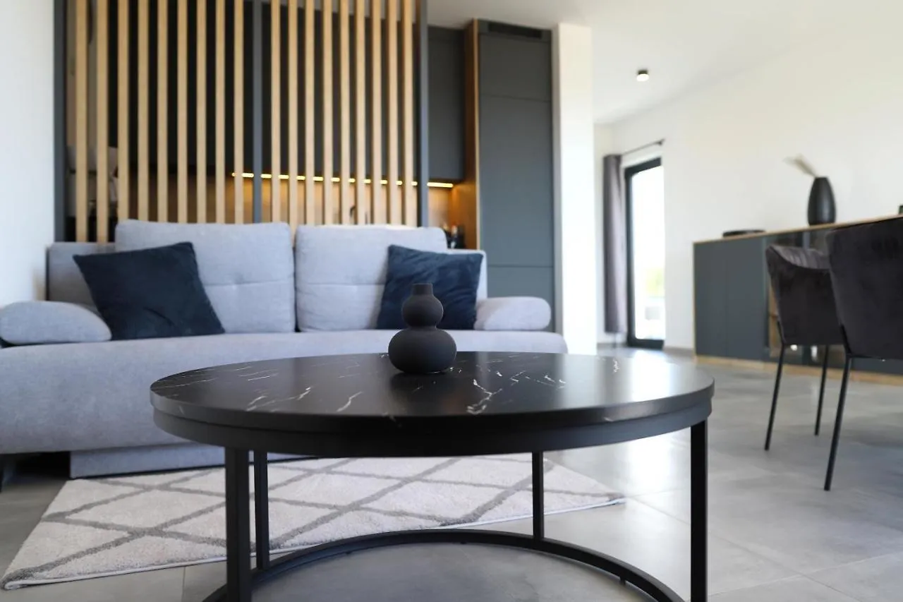 Apartments Terra Sun With Private Pool Or Jacuzzi Njivice Croatia