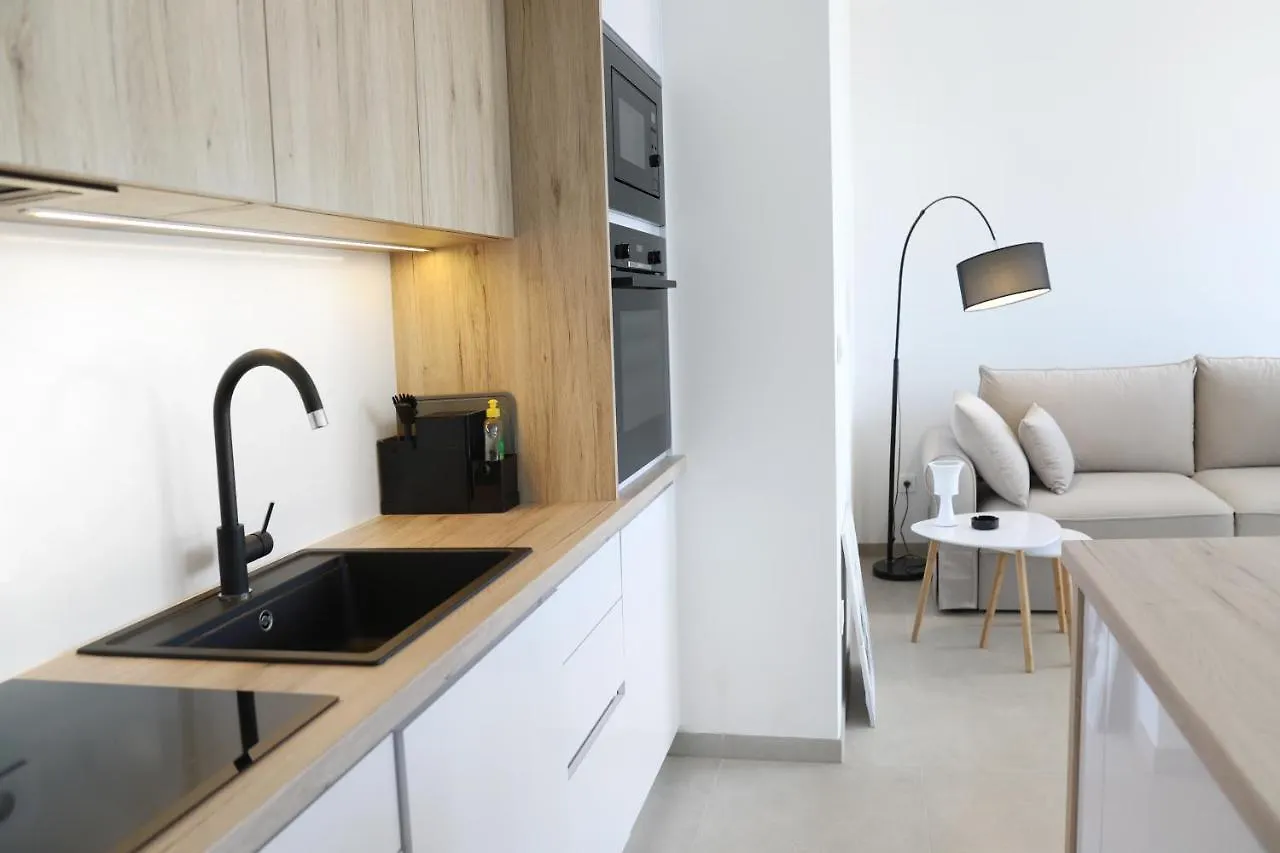 Apartments Terra Sun With Private Pool Or Jacuzzi Njivice