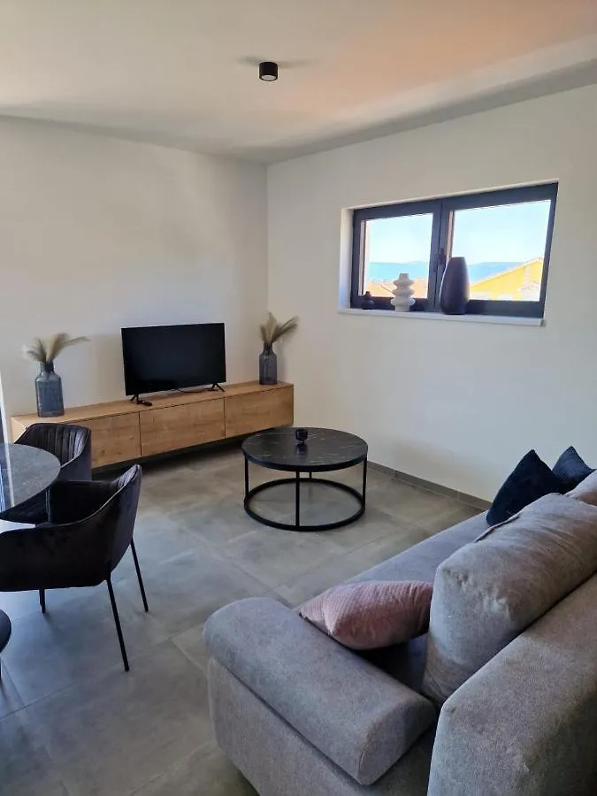 Apartments Terra Sun With Private Pool Or Jacuzzi ニヴィーチェ