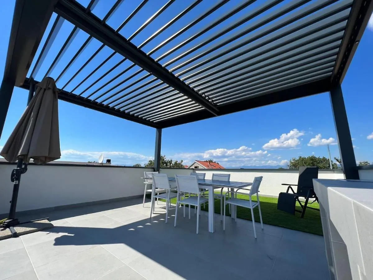 Apartments Terra Sun With Private Pool Or Jacuzzi ニヴィーチェ