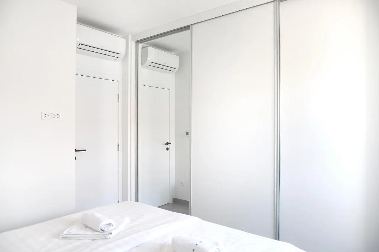 Apartments Terra Sun With Private Pool Or Jacuzzi ニヴィーチェ